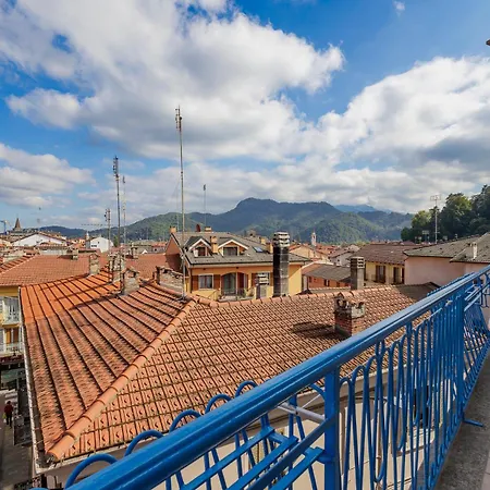 Apartment Design - Ai Piedi Delle Alpi&centro Storico *