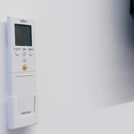 Apartment Design - Ai Piedi Delle Alpi&centro Storico *